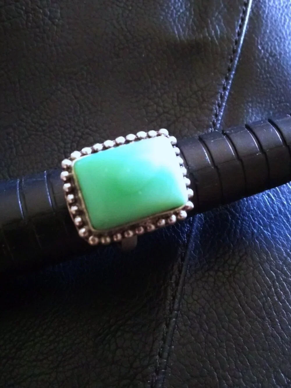 Sz 6.75 ~ Green  Stone (Chrysoprase?) Ring - Positive + Refreshing Vibes